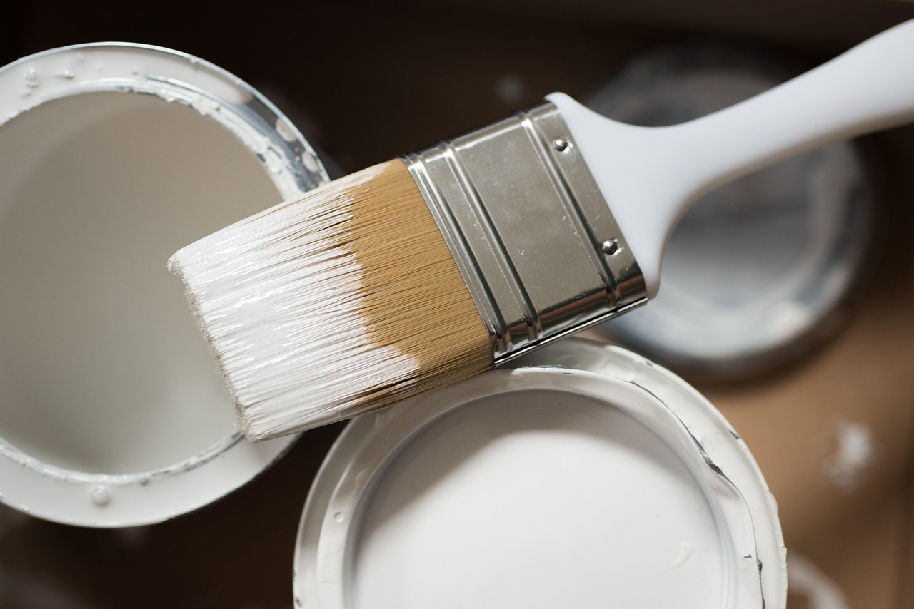 Interieurkamer geschilderd met low-VOC verf.